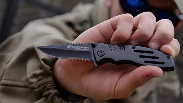 Smith & Wesson Extreme Ops Folding Knife - Image 5