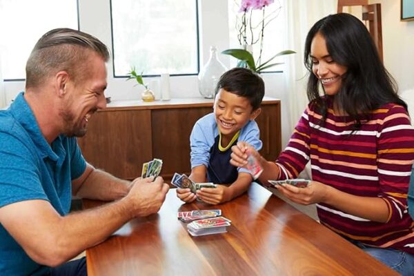 Mattel Games UNO Junior Card Game for Kids with Simple Rules, Levels of Play & Animal Matching for 2 to 4 Players - Image 3